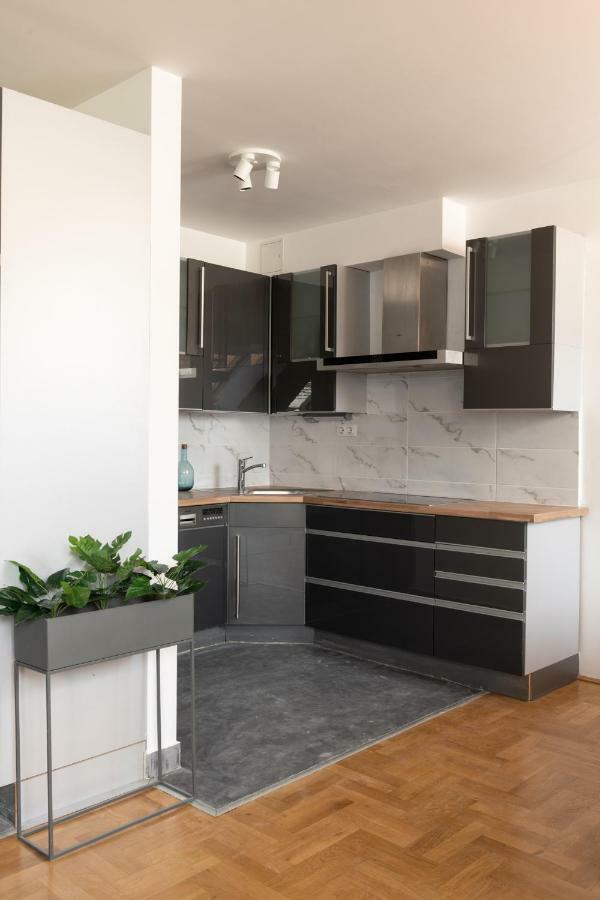 Gozsdu Design Apartment บูดาเปสต์ ภายนอก รูปภาพ