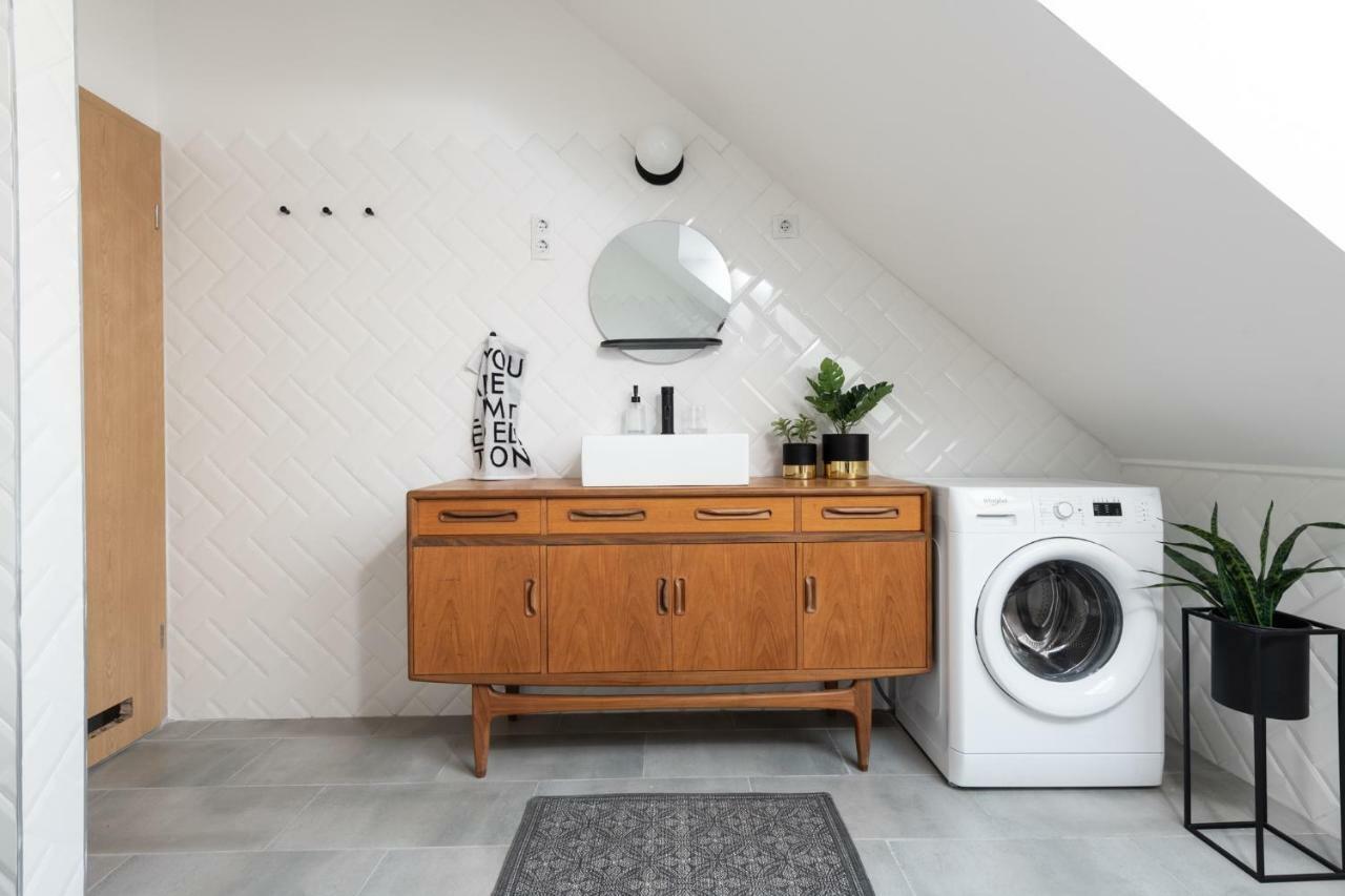 Gozsdu Design Apartment บูดาเปสต์ ภายนอก รูปภาพ